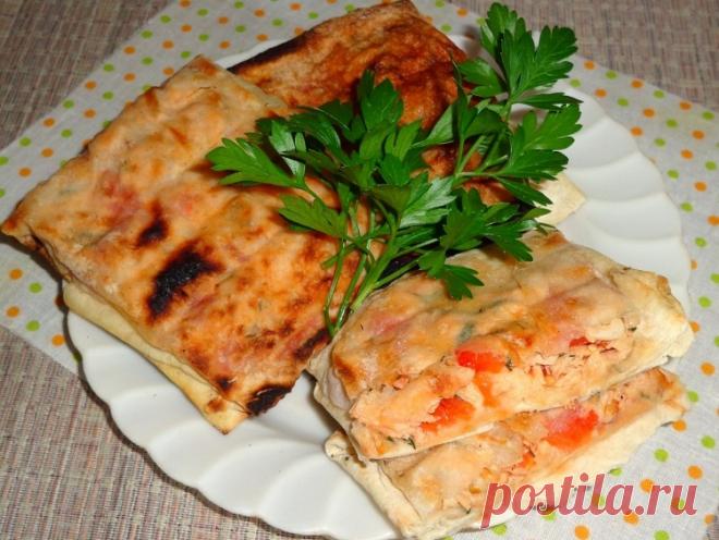 Конвертики из лаваша с курицей на гриле - Простые рецепты Овкусе.ру