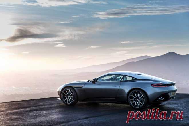 Aston Martin DB11