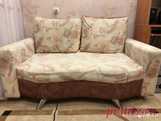 Мини диван Продаю 2 одинаковых дивана, в хорошем состоянии, цена за один.
