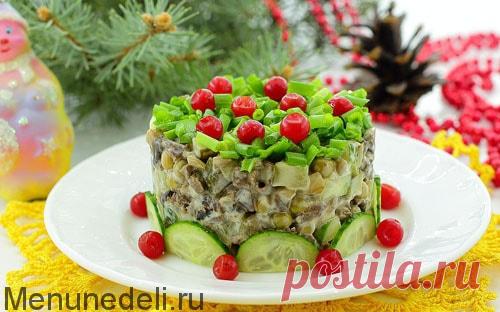 Праздничный салат с грибами и сердцем