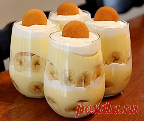 ТВОРОЖНО-БАНАНОВЫЙ МУСС 

ИНГРЕДИЕНТЫ:
● Творог обезжиренный - 300 г 
● Банан - 2 шт
● Какао - 1 ст. л
● Орехи для украшения - по вкусу

ПРИГОТОВЛЕНИЕ:
Для шоколадного слоя: Взбить в блендере ½ часть творога, какао и банан. Для белого слоя: Взбить в блендере ½ часть творога и банан. Этот слой должен получиться гуще. В креманку ложкой аккуратно выкладываем белый слой мусса. Затем - шоколадный. Сверху шоколадного - снова белый, в центр. Украсить можно орешками.

Приятного аппетита!