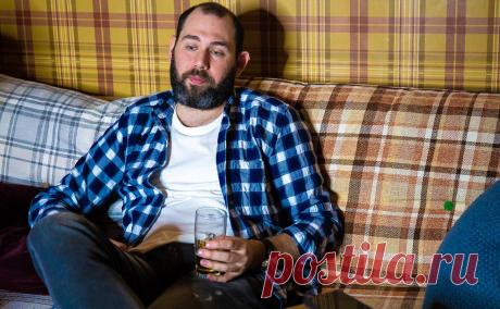 Суд вслед за Галкиным отказал Слепакову в снятии статуса иноагента. Суд отказал Слепакову в снятии статуса иноагента. В реестр его включили в апреле. После начала военной операции Слепаков записал антивоенныхе песни, а в прошлом году переехал в Израиль