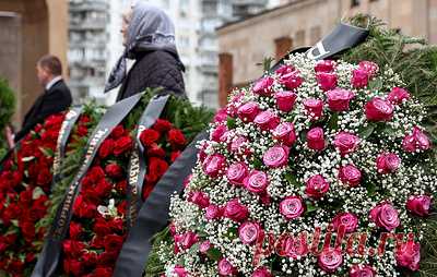В Москве началось прощание с Тиграном Кеосаяном. Церемония проходит в Армянской церкви на Олимпийском проспекте