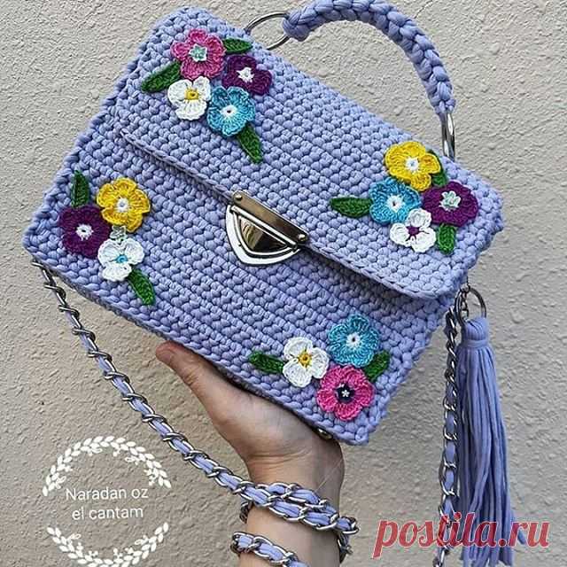 🌸🍃🌸
.
#photo @naradan_ozel_cantam
.
#alıntı#pinterest#excerpts#quotation 
#crochet#crochetbag#crochetlove 
#handmadejewelry#handmade#hobby
#crossstitch#knitting#knittingbag#wip
#flowerstagram#flowers#colourful#etsy
#instagram#instafollow#likeforlike#rose
#crochetersofinstagram#ganchillo
#babygirl#örgü#örgüçanta#elişi#tığişi