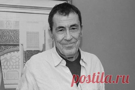 Умер испанский писатель Фернандо Санчес Драго. Испанский писатель Фернандо Санчес Драго скончался в возрасте 86 лет. Отмечается, что причиной смерти автора стал сердечный приступ. Драго ушел из жизни дома в городе Кастильфрио-де-ла-Сьерра. Мужчину обнаружили без сознания соседи и вызвали скорую помощь. Он умер до прибытия служб спасения.