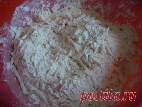 Выпечка: Булочки с колбасным сыром. Рецепт
