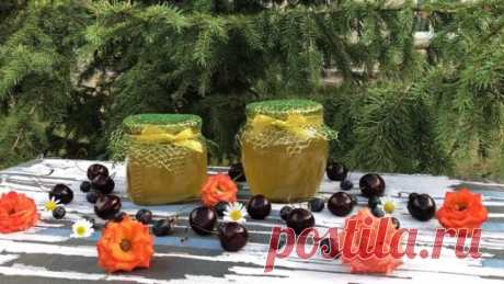 КАК НАВАРИТЬСЯ ПЕРЕД НОВЫМ ГОДОМ 
Этот обряд будет приманивать к вам в отдел покупателей. 
Нужно взять с собой на работу маленькую баночку с липовым медом. Уходя вечером, нанести несколько капель на входную дверь снаружи. Поклониться ей и сказать: 
Мед-медок, приведи купца до моего крыльца. Он за собой на твой аромат друзей приведет. Да будет их 40 сороков, а у них — 40 сороков кошельков. Все деньги из них — в мою лавку! Им медом намазано, для них слово сказано. Аминь. 
На следующее утро опять