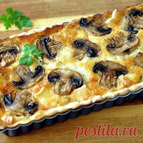 Киш с грибами и сыром