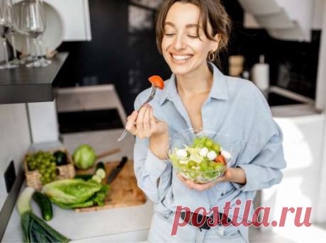 Опять сорвалась: какие продукты должны быть в вашем холодильнике, если вы постоянно нарушаете диету — Домашние