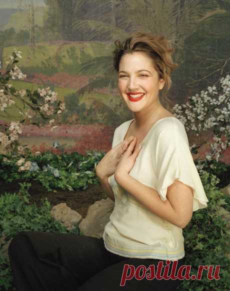 Дрю Бэрримор (Drew Barrymore) в фотосессии Крейга ДеКристо (Craig DeCristo) для журнала Movieline (апрель 2003)