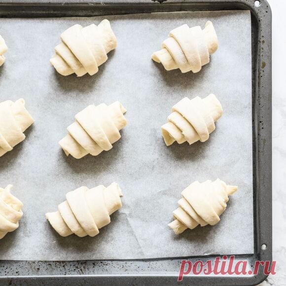 Круассан с воздушным миндальным кремом пошаговый рецепт с фото на сайте академии выпечки Dr. Bakers