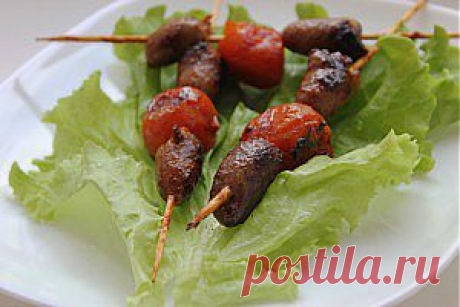 Вкусные шашлычки из куриных сердечек на сковороде - рецепт | vkus-zdoroviya.ru