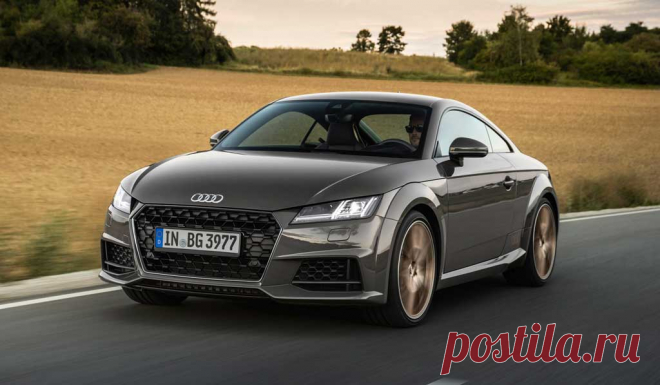 Новая пара Audi TTS competition plus 2021 порадует мощностью мотора