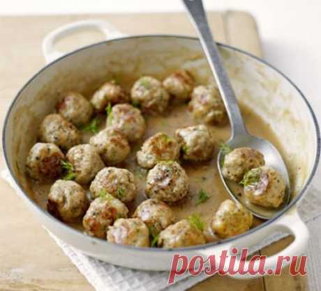 👌 Вкусные фрикадельки по шведскому рецепту, рецепты с фото Эти фрикадельки не обязательно добавлять суп, ведь они очень хороши сами по себе. Например, их можно есть с соусом или любым гарниром. Готовятся такие фрикадельки быстро и очень пр...