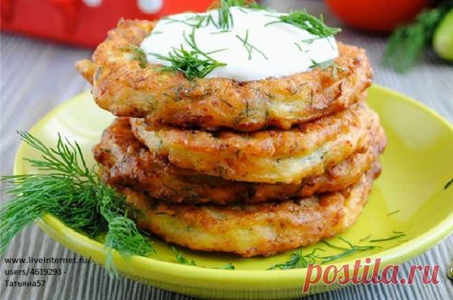 Оладьи из кабачков с сыром и чесноком
