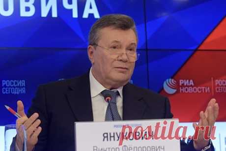 Янукович рассказал о причинах разворота Украины в сторону Запада. Бывший президент Украины Виктор Янукович назвал причины разворота Украины в сторону Запада. По его мнению, «вестернизация» внешней политики страны происходила под давлением национал-патриотов и западных стран. Он также счел отказ от добрососедства с Россией самым опрометчивым шагом руководства Украины за 30 лет.