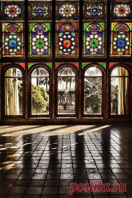 Iran - Colorful Persian Architecture Zinatol Moluk Historic…  |  Pinterest • Всемирный каталог идей