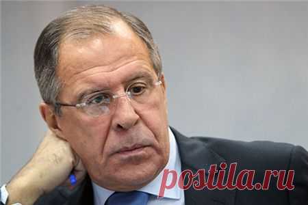 Сергей Лавров опубликовал стихи о загранице.