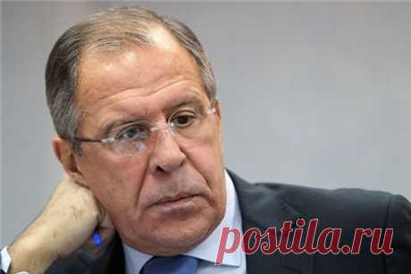 Сергей Лавров опубликовал стихи о загранице.
