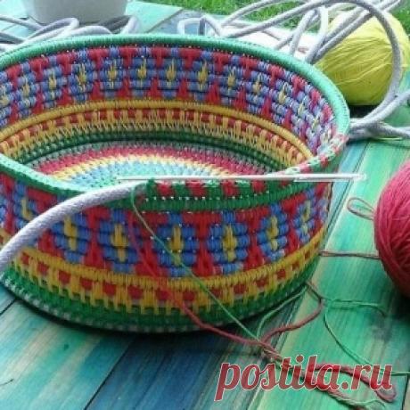 Корзинка крючком. Красота и так аккуратно! А вам нравится работа?