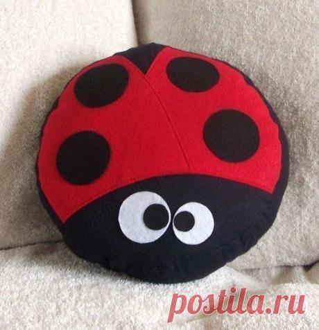 Подушки в детскую