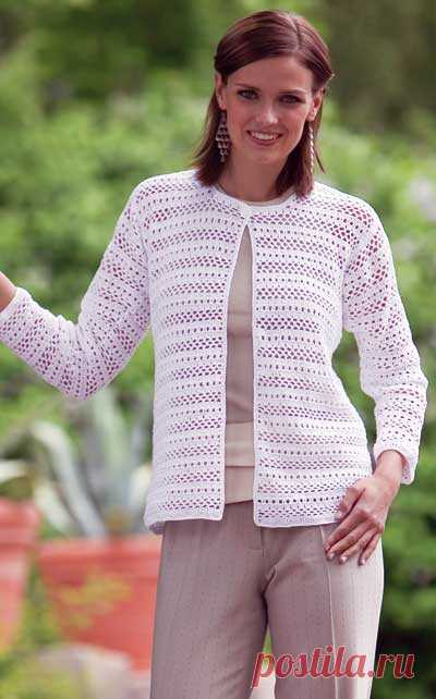 Giacca classica e bella realizzata all'uncinetto | Uncinetto Passione Giacca classica e bella realizzata all'uncinetto con un punto facile.