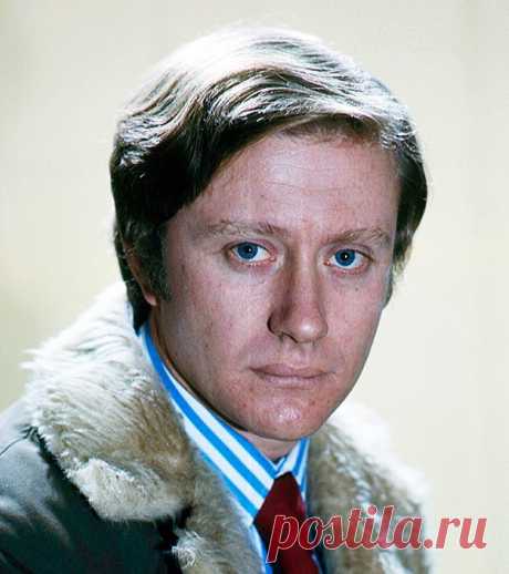 Андрей Миронов