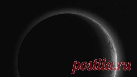 New Horizons увез с собой пылинки с орбиты Плутона / Физика невозможного!