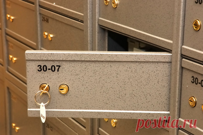 Как передать крупную сумму денег за квартиру?