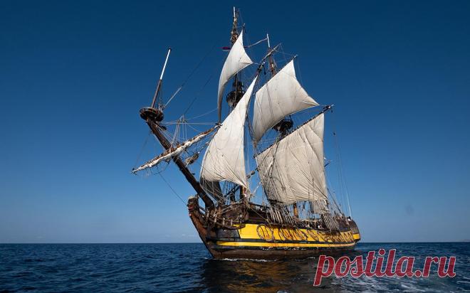 Испанские порты отказались пускать фрегат «Штандарт». Порты в Испании отказываются пускать фрегат «Штандарт» из России из-за санкций. На борту осталось немного воды и еды, рассказал РБК капитан корабля. До этого пускать корабль отказались французские порты