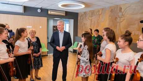 Собянин рассказал о международных достижениях учеников школ искусств Москвы. Ученики московских школ искусств и творческих колледжей получили около 27 тысяч наград за год. Об этом в своем Telegram-канале сообщил мэр Москвы Сергей Собянин. По словам градоначальника, ребята выступали на многих российских и ...