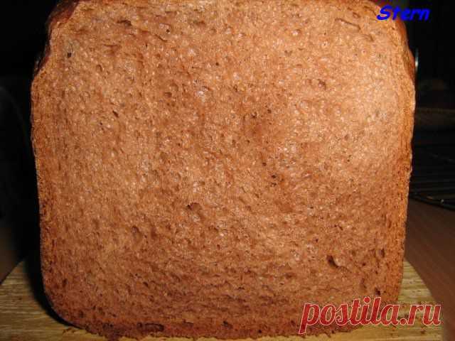 "Шоколадный хлеб".

300 мл молока
15 гр свежих дрожжей
1 ч.л. соли
2 стол. ложки сахара
2 стол.ложки сухого молока
1 пакетик ванильного сахара
2 стол. ложки овсяных хлопьев
4 стол. ложки сухого напитка"горячий шоколад"(можно с успехом заменить на какао"Несквик")
30 гр растопленного масла или маргарина
450 гр муки
"Основной" режим,светлая корочка.