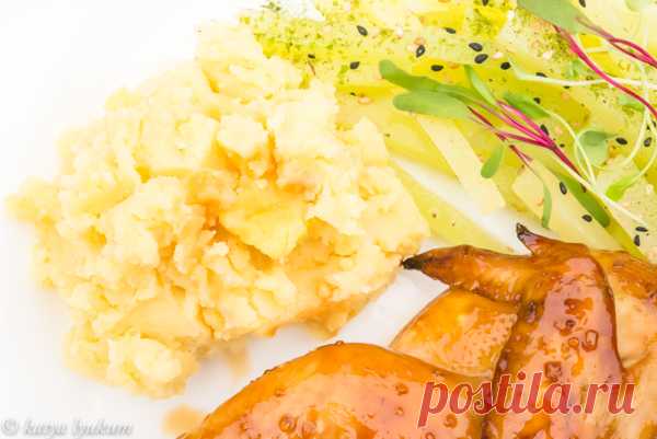 Мои Гавайи: Копченая Картофель Копченый картофель каноэ домов были настолько хороши, что мы почти слили сервировочную миску. Я спросил нашего официанта о способе приготовления. Он сказал, что они готовят и пюре сначала, а потом помещают в...