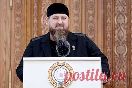 Кадырова хотят обязать лично отвечать за траты денег из бюджета. Почему Минфин взялся за республики Кавказа?. Минфин хочет обязать губернаторов восьми регионов России лично отвечать за дефицит бюджета. Речь идет о главах Чечни, Ингушетии, Дагестана и Тувы, а также четырех новых территорий РФ — ДНР И ЛНР, Херсонской и Запорожской областей. Власти ужесточают требования к регионам из-за огромных федеральных дотаций.