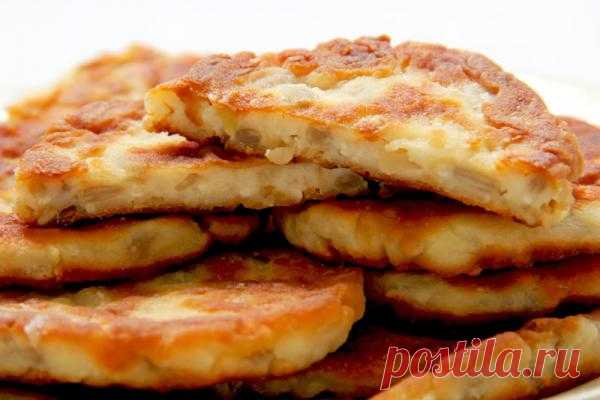 Сырники с семечками и яблоком