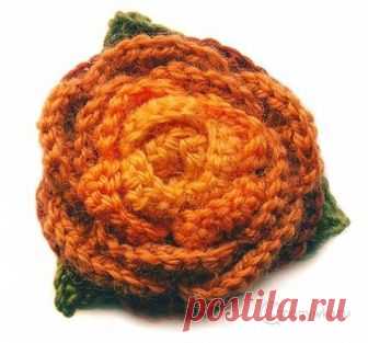 Брошь роза - вязаное украшение - купить | Украшения ручной работы | HANDMADE интернет-магазин
