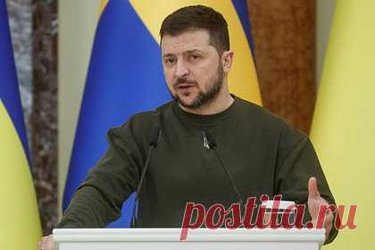 Зеленский сравнил Россию и Украину с библейскими персонажами. Президент Украины Владимир Зеленский призвал увеличить поставки вооружения Киеву и сравнил конфликт с Россией с битвой библейских персонажей Давида и Голиафа. По сюжету Ветхого Завета, мальчик-пастух Давид победил Голиафа ударом камня в лоб с помощью пращи. Зеленский призвал Запад усиливать пращу Украины.
