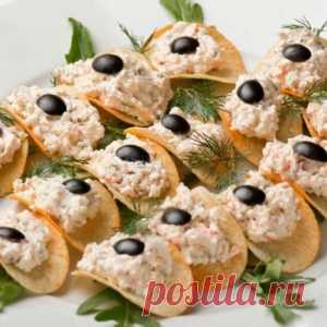 7 вкуснющих праздничных закусок на скорую руку