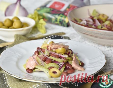 Постный салат с красной фасолью и тунцом – кулинарный рецепт