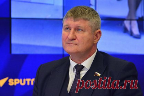 Названа причина провала контрнаступления Украины. Контрнаступление Вооруженных сил Украины (ВСУ) провалилось из-за профессионализма и доблести российских войск. Такую причину провала назвал депутат Госдумы Михаил Шеремет. «Причиной провала так называемого украинского контрнаступления является не утечка информации», — сказал он.