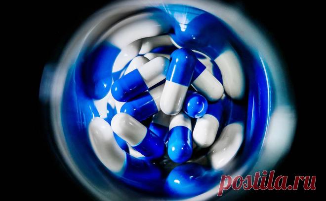 Ученые связали смерть 17 тыс. больных COVID с препаратом от малярии. В начале пандемии COVID пациентам выписывали гидроксихлорохин, что привело к гибели почти 17 тыс. человек в шести странах, считают ученые. Минздрав России исключил его из рекомендаций только весной 2021 года