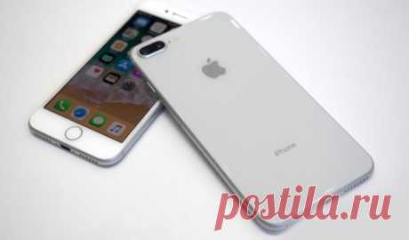 Власти США попросили Apple включить в iPhone несуществующий FM-модуль Федеральное агентство связи США попросило компанию Apple активировать в смартфонах модули УКВ. Просьба мотивирована тем, что с помощью радио пользователи iPhone смогли бы получать информацию об ураганах при отсутствии интернета и сотовой связи. Старший вице-президент по маркетингу Apple Филипп Шиллер прокомментировал просьбу агентства. По его словам, она невыполнима. Дело в том, что в iPhone 7 и iPhone 8 вообще нет…