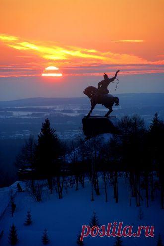 The 10-meter-high Salavat Yulayev statue, Ufa, Russia  | Пин от пользователя Photoblogger CE на доске Volga, Kama, Ural
