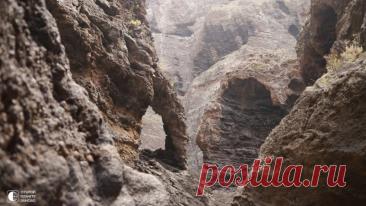 Ущелье Маска Ущелье Маска Тенерифе — это тишина, спокойствие, красивейшие пейзажи, это одно из самых необычных мест на острове.Ущелье Маска расположена в Национальном Парке «Тено», на северовосточной стороне острова Тенерифе и всегда являлась далекой и потерянной долиной, райским местечком для...