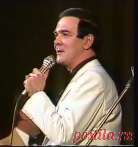 Муслим Магомаев.