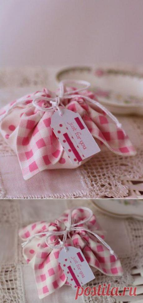 Идея для упаковки подарка. Маленький мастер-класс