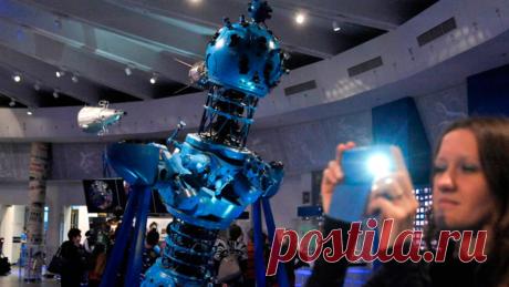 Шойгу против Грефа: Освобождение из цифрового концлагеря Министр обороны России Сергей Шойгу обратил внимание на цену вакханальной цифровизации нашей жизни – сама наша жизнь...