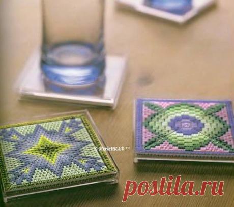 Флорентийская вышивка - подставки под бокалы.