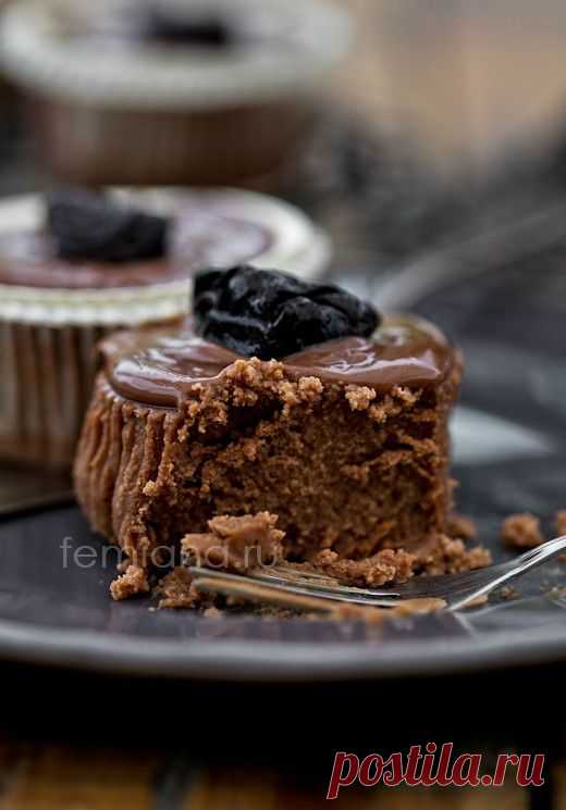 Шоколадный творожный десерт с черносливом в роме (праздничный) | FEMIANA