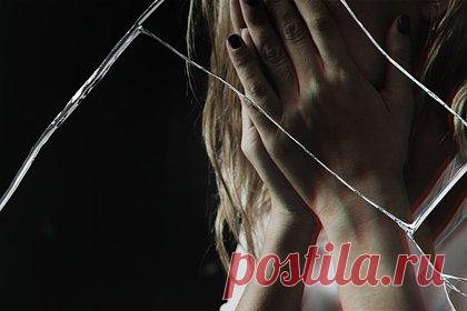 Россиян предупредили о травмирующем опыте школьников в сети